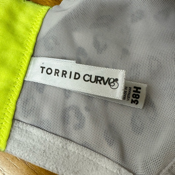 Torrid neon and leopard print bra: Good used shape - Picture 5 of 6